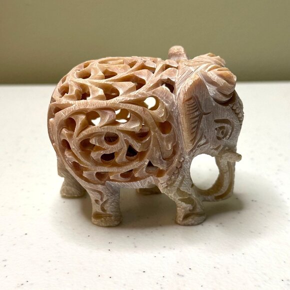 Other - Carved Elephant Statue Figurine Mother Elephant with Baby Elephant Inside figure